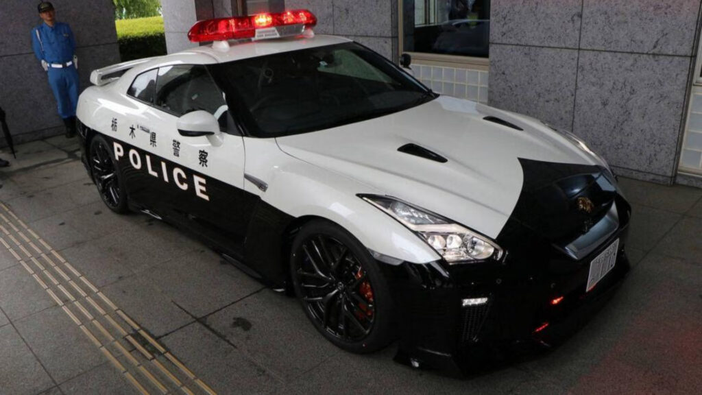 Fastest Police Cars in The World, Machines Built to Chase the Impossible