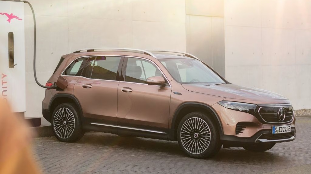 Mercedes GLB Surprises the Market With a Fresh Electric Debut