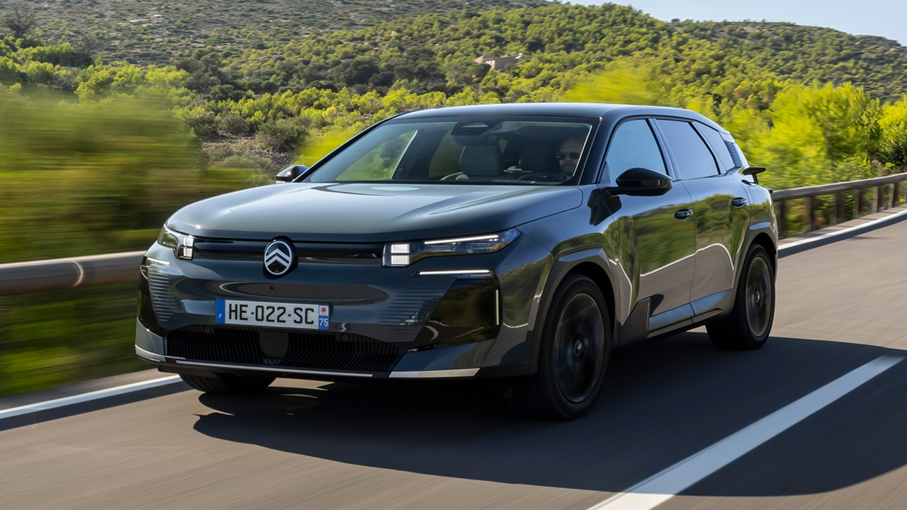 Citroën C5 Aircross Hybrid Review: Comfort Meets Real-World Road Challenges