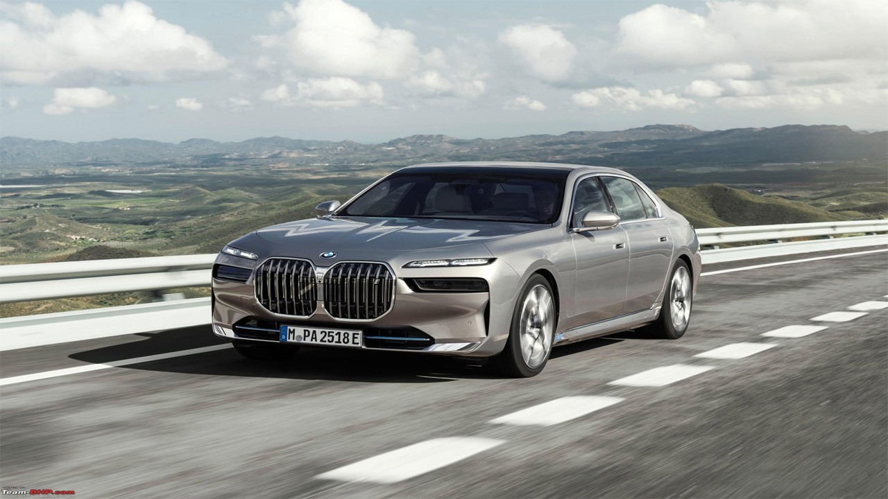 Watch Out S-Class: The Bold New Electric and Hybrid BMW 7 Series Saloon