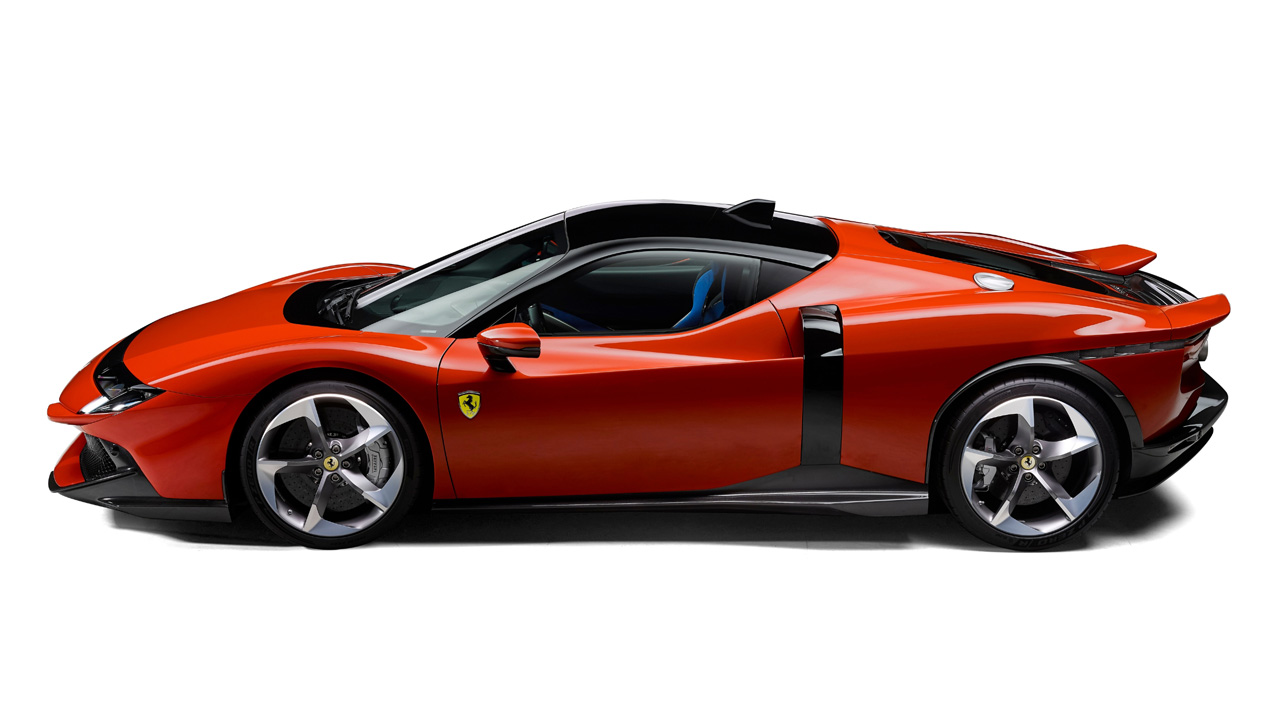 Frank Stephenson Questions Whether the New Ferrari Testarossa Truly Honors Its Legendary Legacy